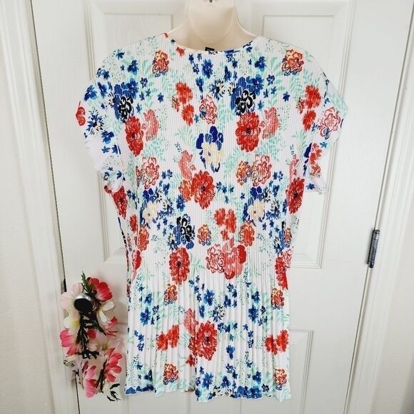 Zac & Rachel broomstick floral top xl - Picture 8 of 9